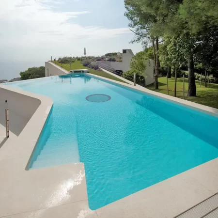 Pavimento e copertine in limestone