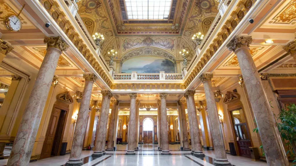 Monte Carlo Casino, Onyx Columns